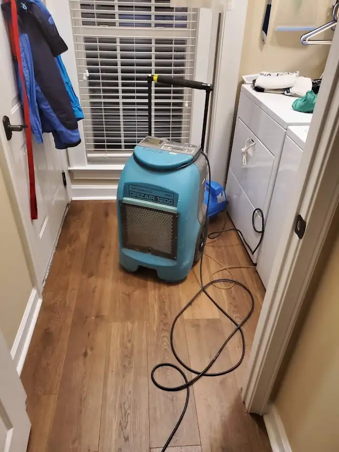 Commercial dehumidifier deployed for Crawl Space Restoration in Hernando